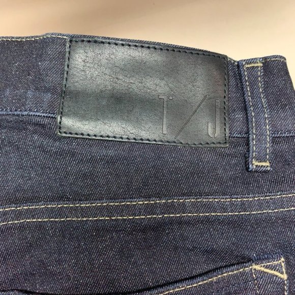 Mens Tiger of Sweden Evolve Jeans - Picture 2 of 6